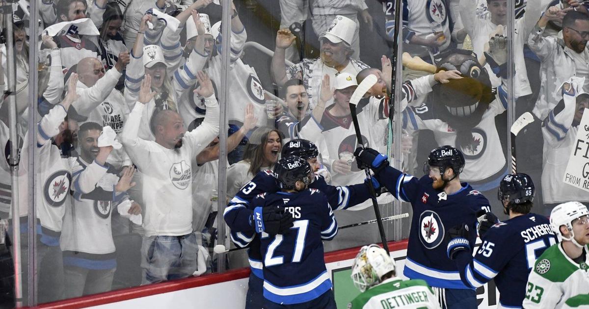 Connor Hellebuyck perfect in net as Jets blank Stars 4-0; Winnipeg ties series 1-1