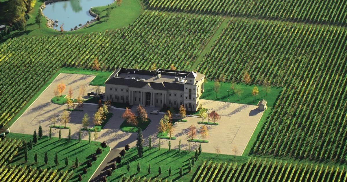 This Niagara-on-the-Lake winery nails the food and wine game