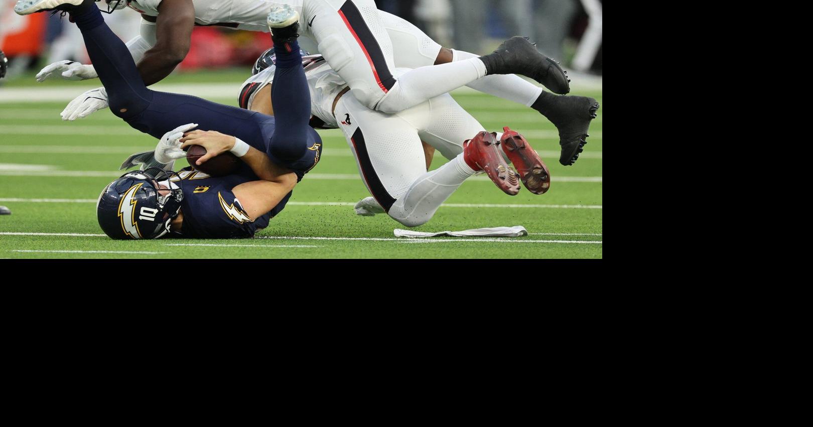 NFL scores: Texans clinch third consecutive playoff berth with a win over Chargers