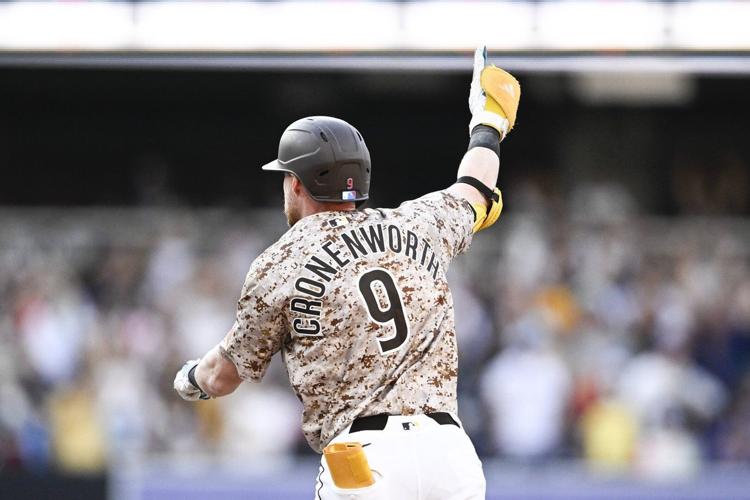 Cronenworth's walk-off single in the 10th lifts the Padres to a 3-2 win over the Rangers