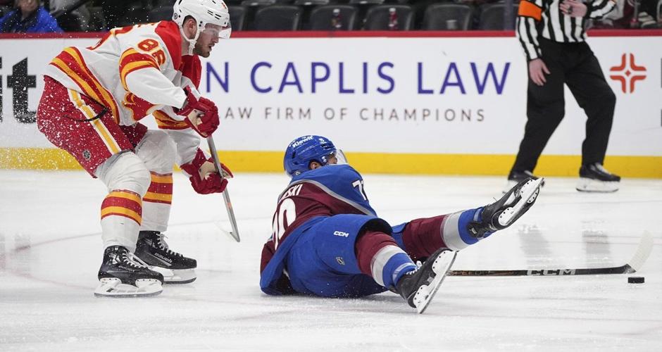 Sharangovich scores shootout winner as Flames rally to beat Avalanche 3-2