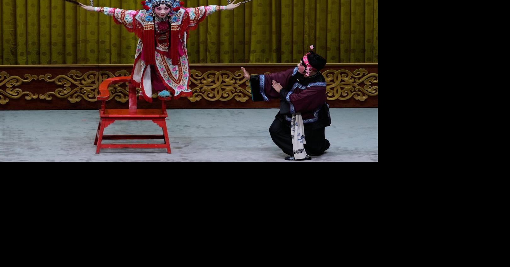In a breakneck digital era, the ancient art of Peking opera works hard to keep flourishing
