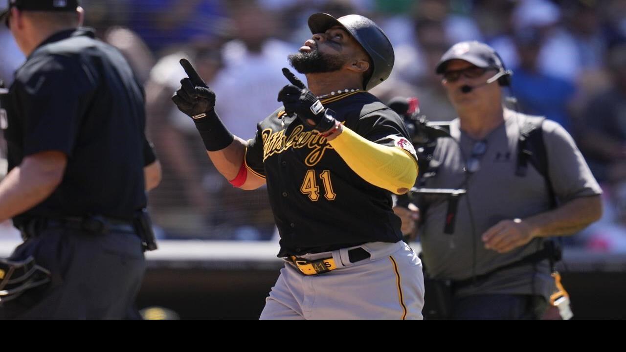 New dad Bryan Reynolds homers in Pirates win