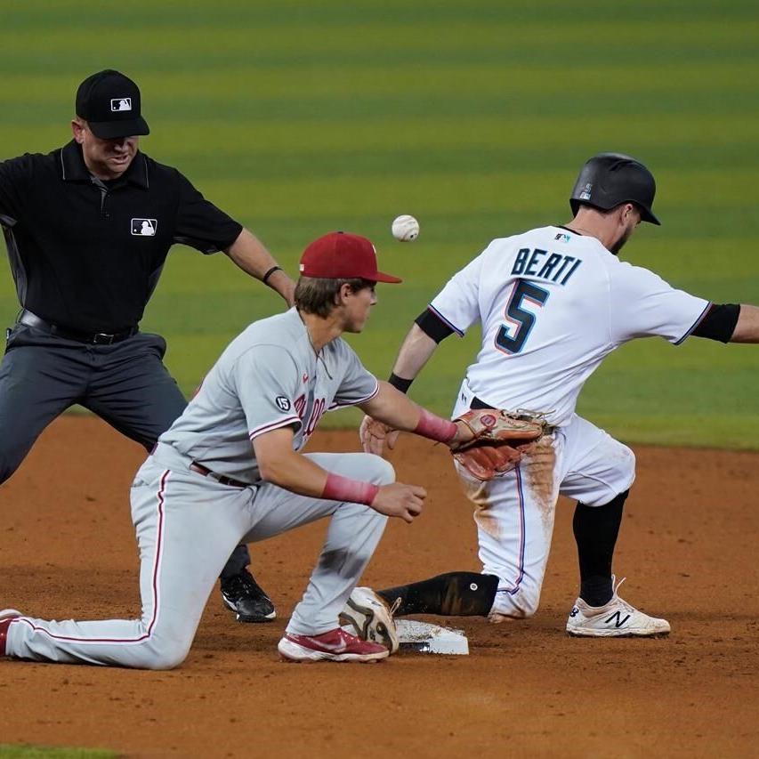 Slumping Berti's 2-Run Single Lifts Miami Marlins Over Philadelphia  Phillies – NBC 6 South Florida