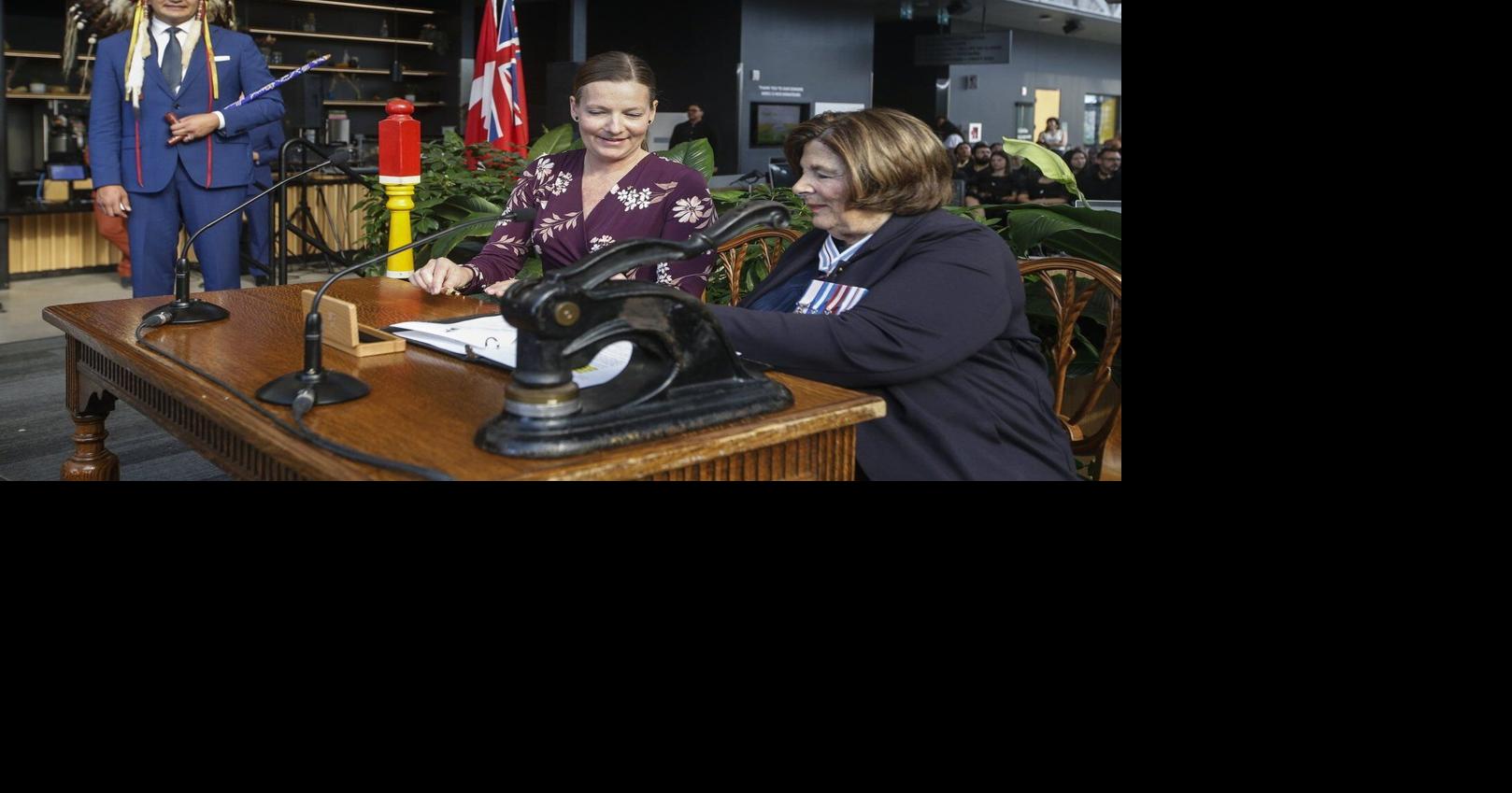 Manitoba education minister says social media ban could start in schools