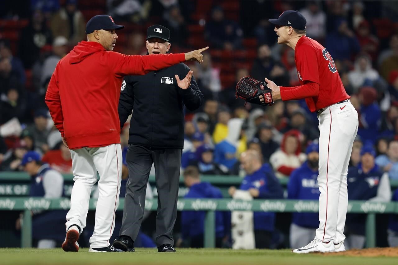 Red Sox Extend Winning Streak To 5 With 8-3 Win Over Jays