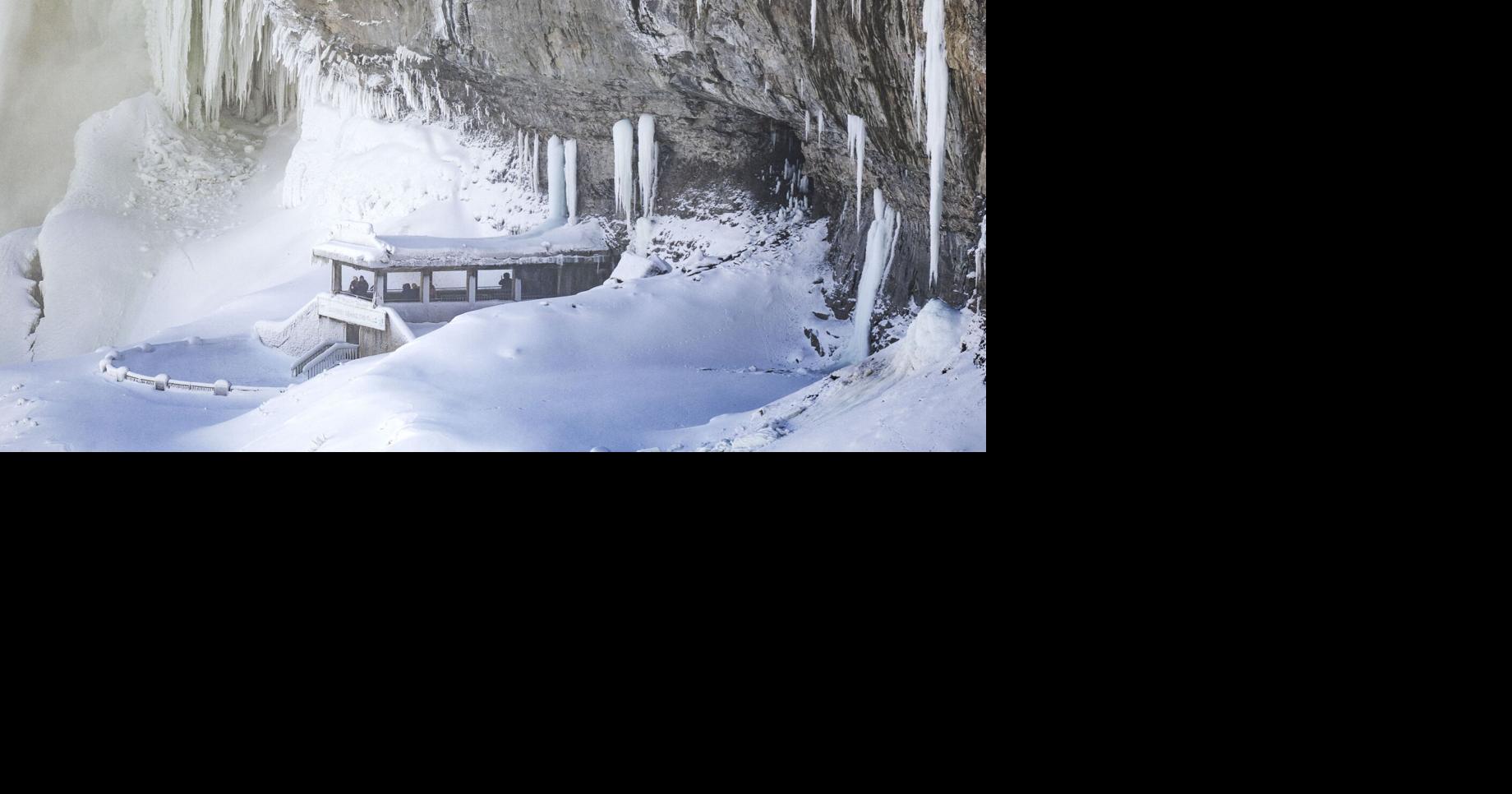 ‘Frozen falls’ phenomenon expected to draw large crowds to Niagara