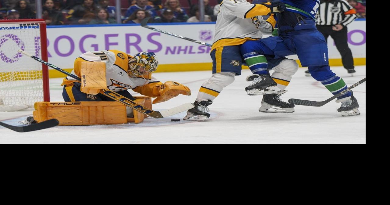 Steven Stamkos scores twice, powers Predators to 5-3 win over Canucks