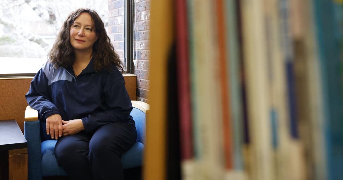Helen Routh Toronto Toronto woman to walk 300 km to 100 libraries for late mother