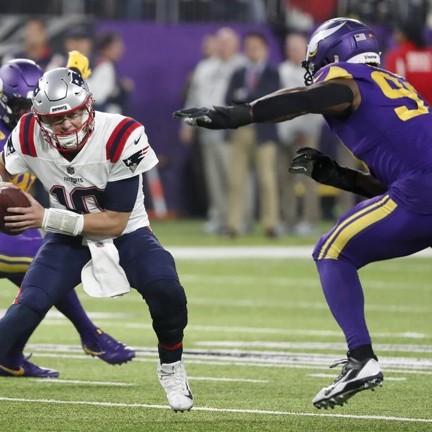 Cousins, Vikings rebound from blowout to beat Patriots 33-26