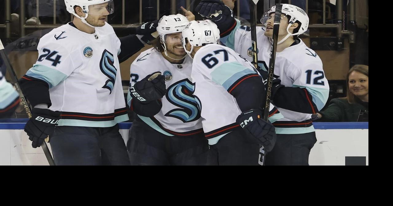 Bjorkstrand scores twice as Kraken rally past Rangers for a 7-5 win