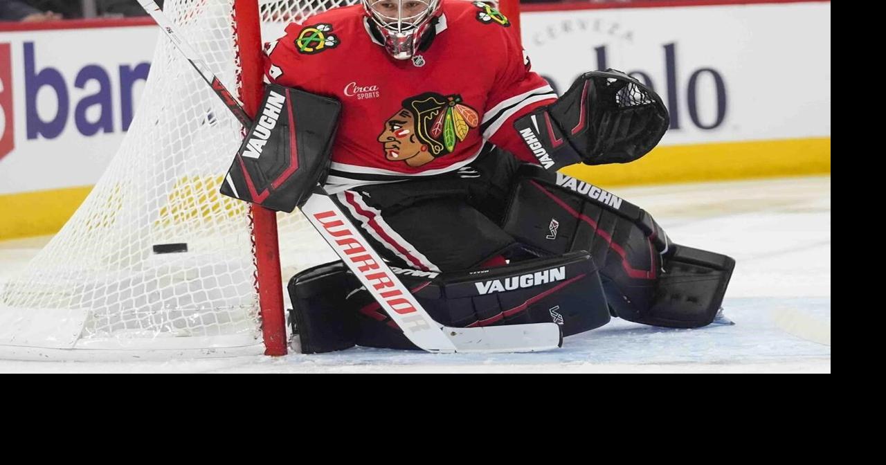 Mrazek makes 31 saves as the Blackhawks beat the Panthers 3-1