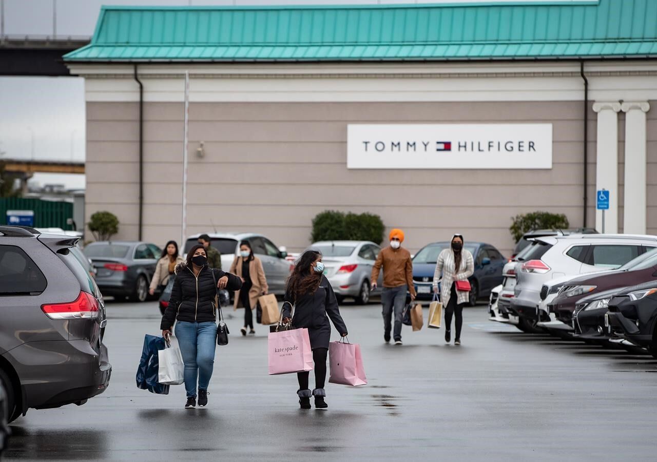 Eaton centre store tommy hilfiger