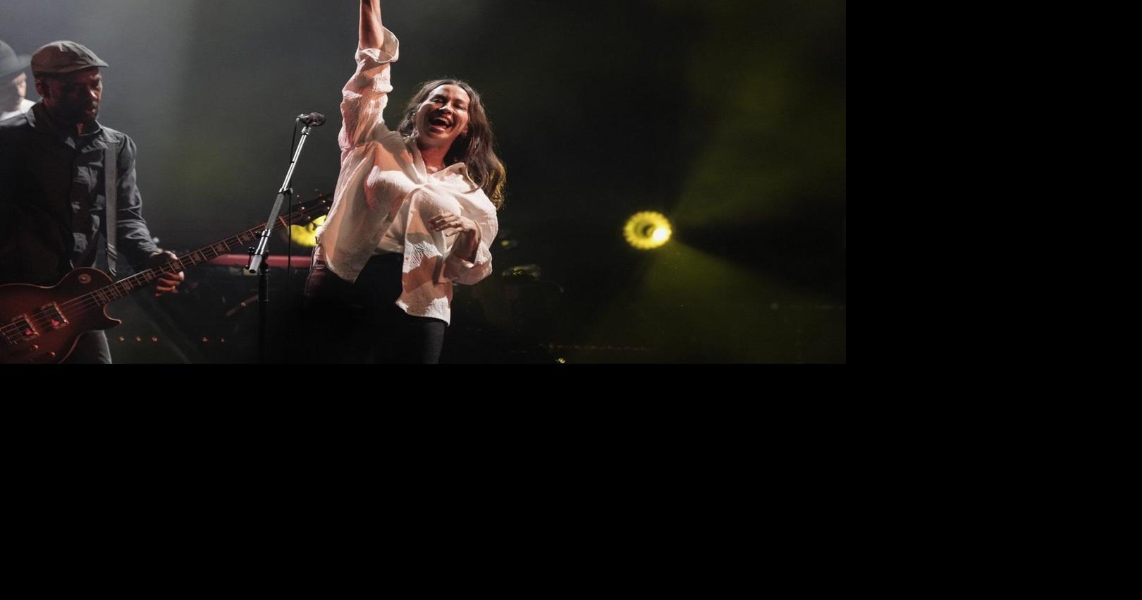 Alanis Morissette shines, Michael Bublé forgets the gig at Canada's World Cup opener