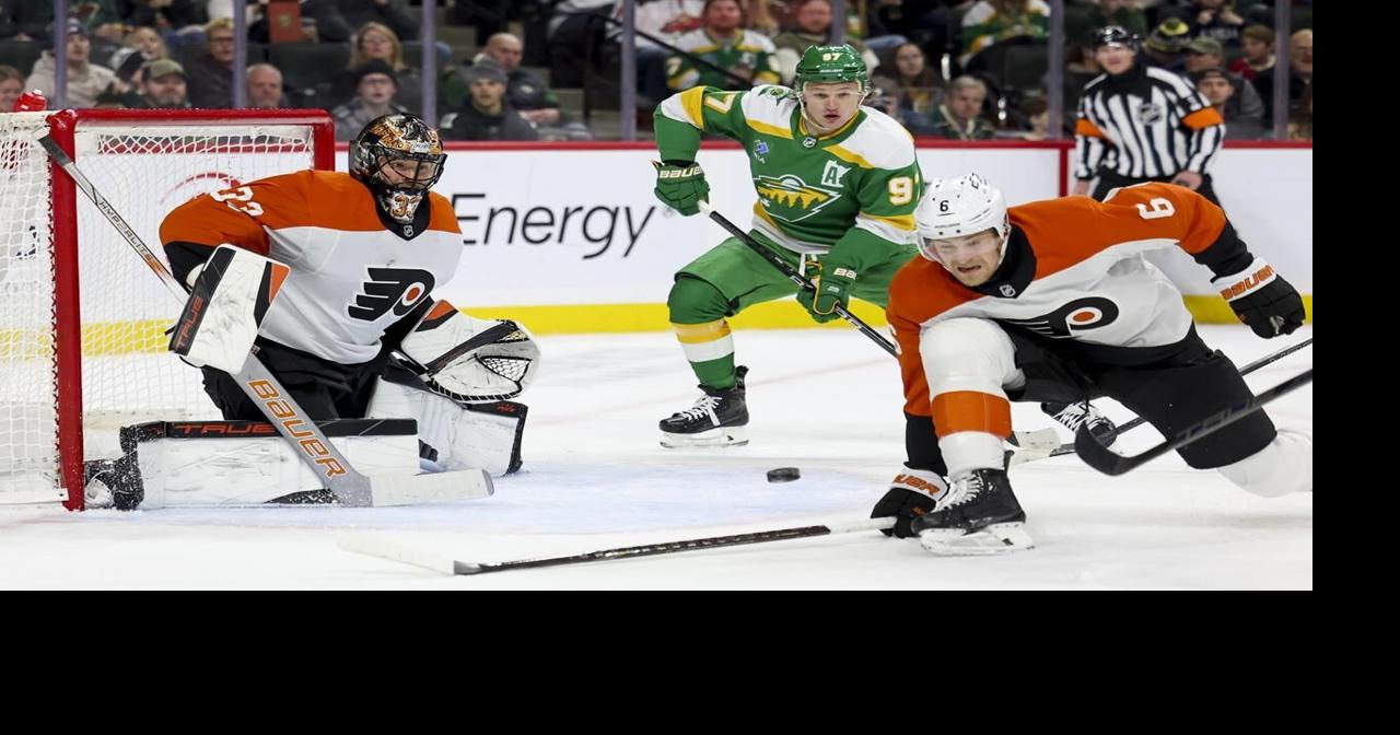 Wild's Kirill Kaprizov scores off Flyers' goalie helmet, banking shot into net