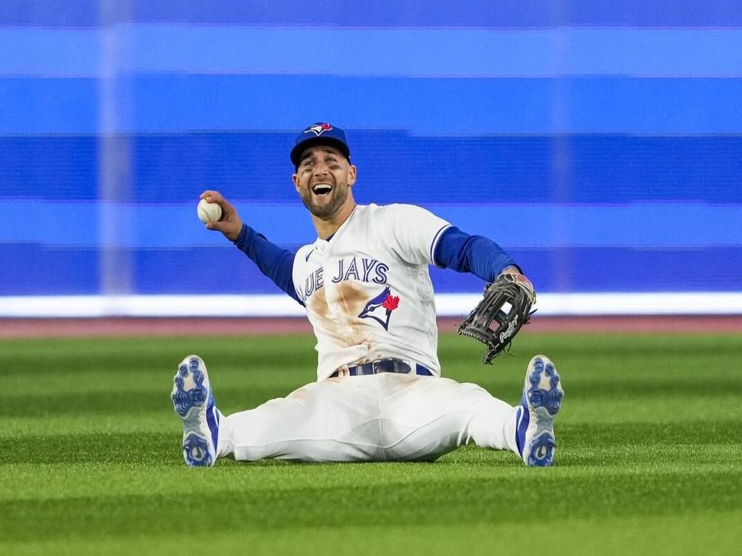 Kevin Kiermaier of Toronto Blue Jays Gives Fan Memory of a Lifetime -  Fastball