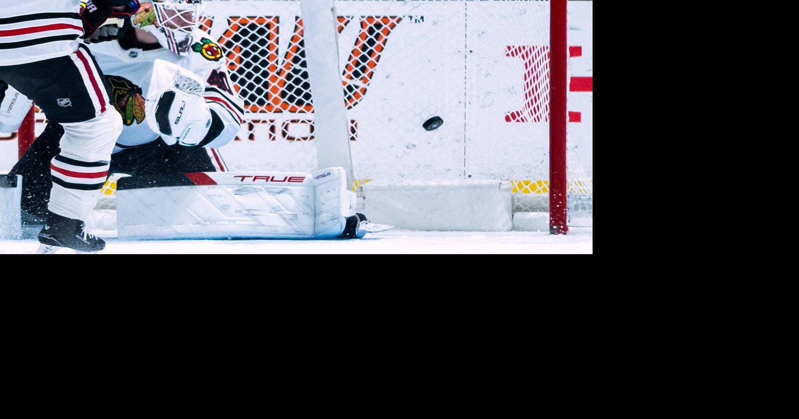 Leo Carlsson, rookie Beckett Sennecke lead first-place Ducks' 7-1 rout of road-weary Blackhawks