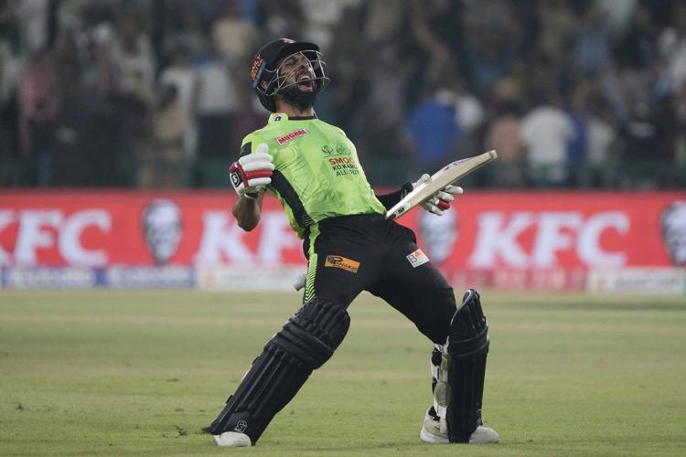 Raza arrives just in time from England to lead Lahore to PSL title
