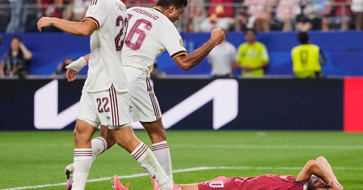 Rodri pede desculpas após briga na Copa do Mundo com o colega de equipe de longa data do Man City, Bernardo Silva