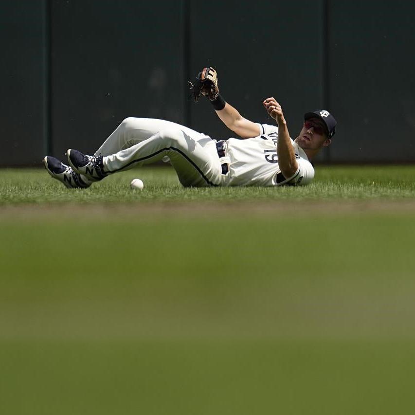 Blue Jays beat Twins 3-0 on Berrios' pitching, Kirk's hitting