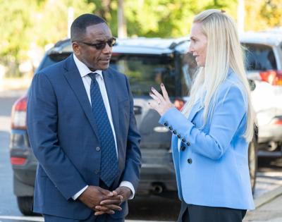 Thompson and lawyer.JPG
