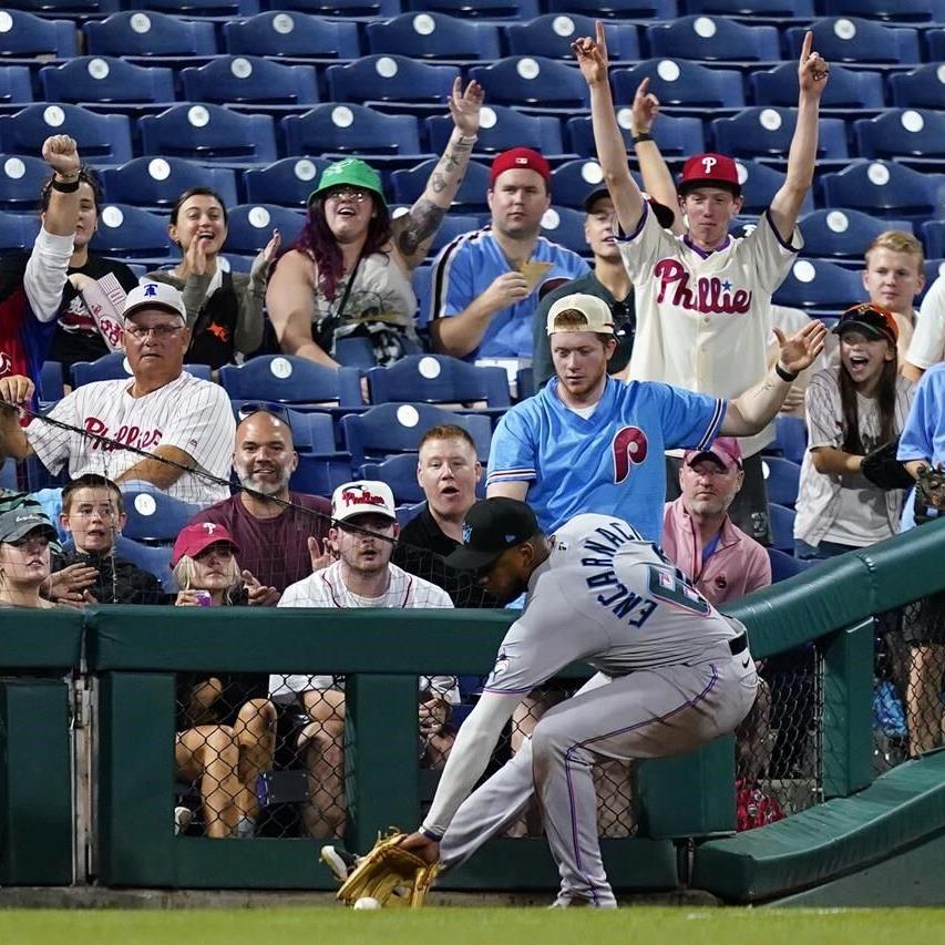 Rhys Hoskins' big error leads to Phillies' loss to Marlins - CBS  Philadelphia