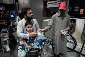 Pakistan provides fuel aid to over 9 million low-income people as Middle East war drives up prices