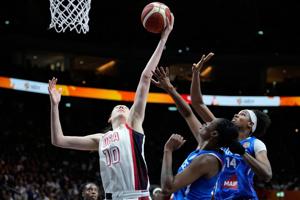 US wins fifth straight women's FIBA World Cup title, beating France 97-79