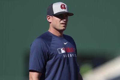 Braves' Austin Riley leaves game against Cardinals with abdominal tightness