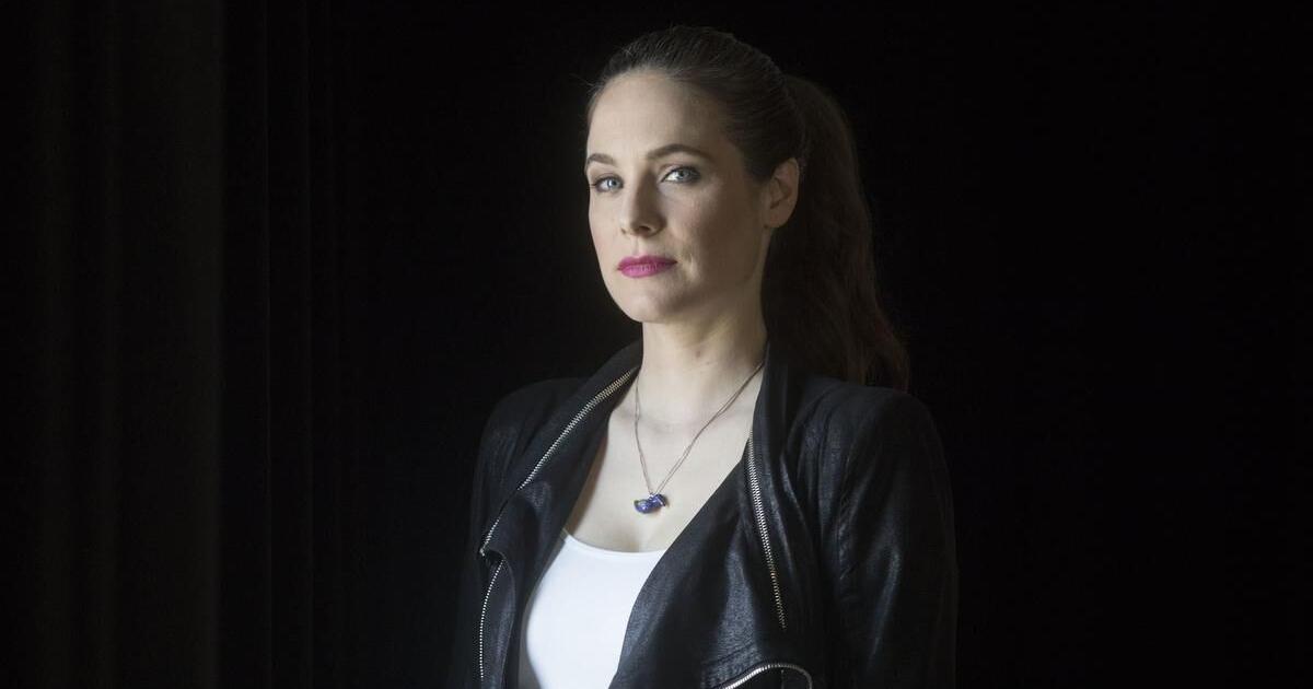 Caroline Dhavernas talks about the end of Mary Kills People