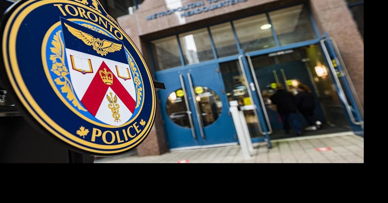 Toronto police search for machete-wielding suspect, one person sent to ...