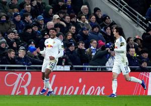 EPL scores: French striker Barry scores fourth goal in five games to rescue 1-1 draw for Everton against Leeds