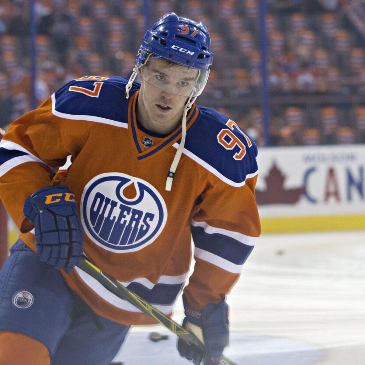 Edmonton Oilers select Connor McDavid first overall in NHL draft