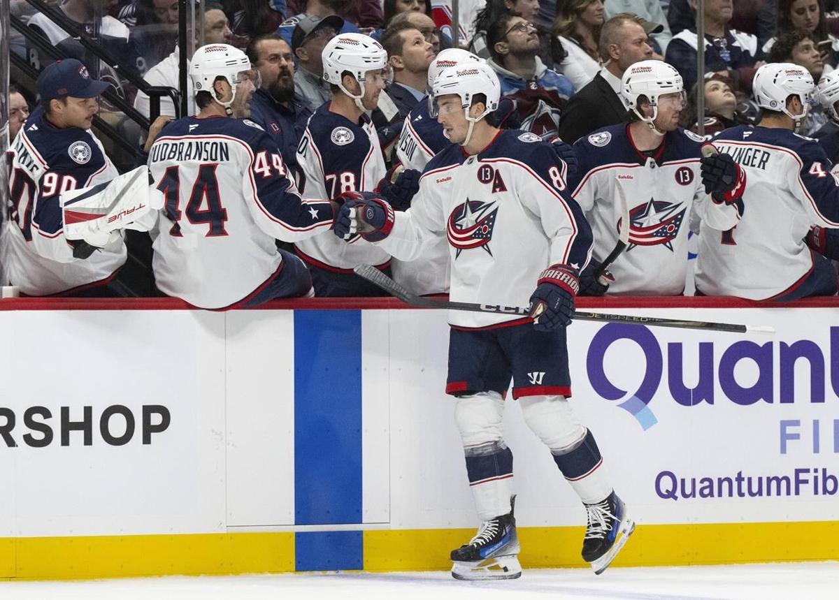 Why Does Hockey Have 3 Periods: Unraveling the Game's Structure