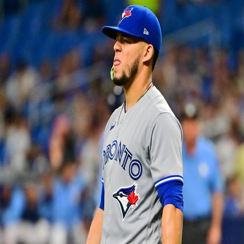 Jose Berrios defeats former team to keep Blue Jays in playoff
