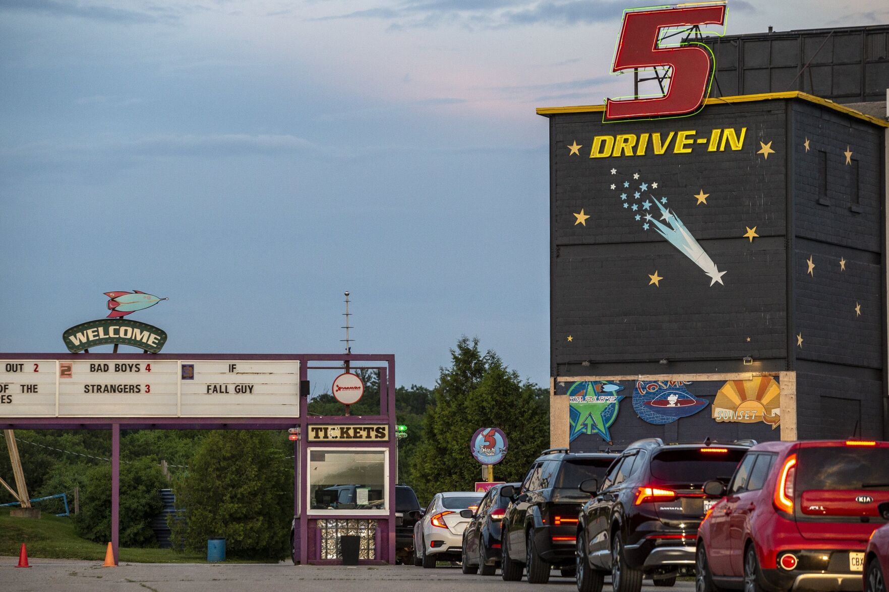 GTA drive-in movie theatre offers nostalgia and novelty