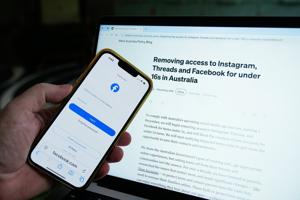 Australia to double potential fines for Facebook and Instagram over child social media accounts