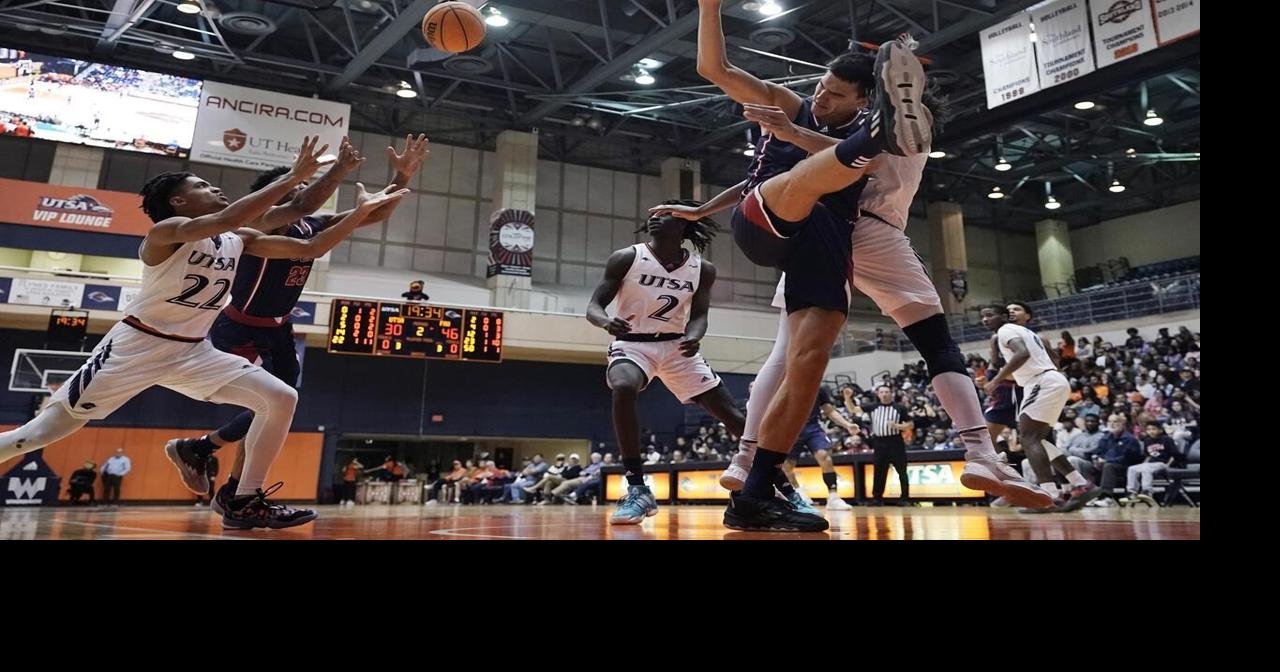 No. 24 Florida Atlantic wins 17th straight, 83-64 over UTSA