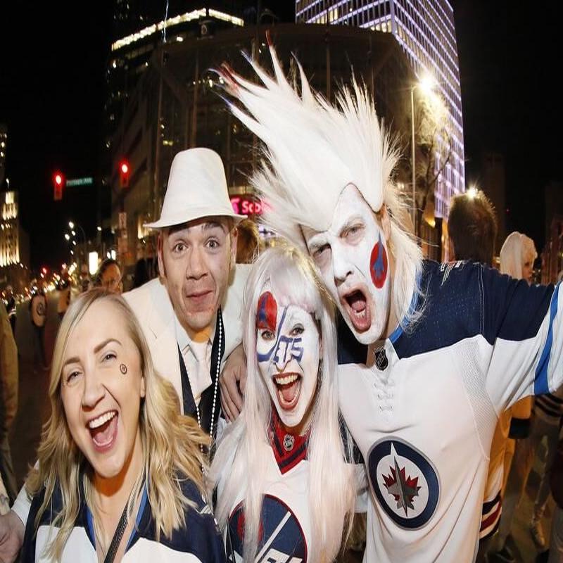 Absolute madness' at whiteout party, but Jets fans left dejected after  Vegas wins Game 4