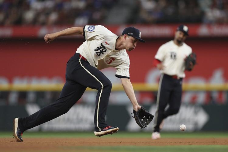 Seager hits 2-run double in 8th to get Rangers to .500 and hand MLB-best Tigers 5th loss in row