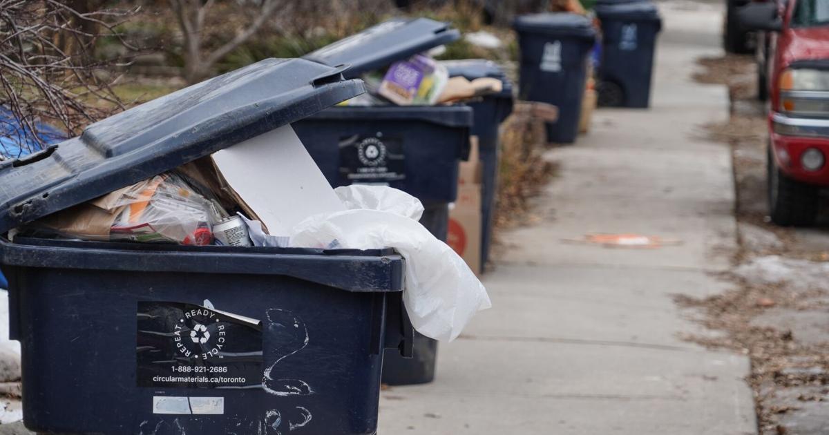 Proposed changes to Blue Box program mean less waste will get recycled, critics say - Toronto Star