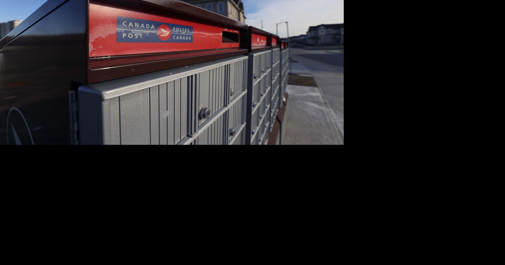 Canada Post moving to replace home delivery with community mailboxes — but mayors have concerns