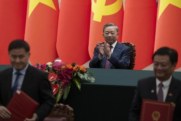 Leaders of China and Vietnam pledge to strengthen political and ...