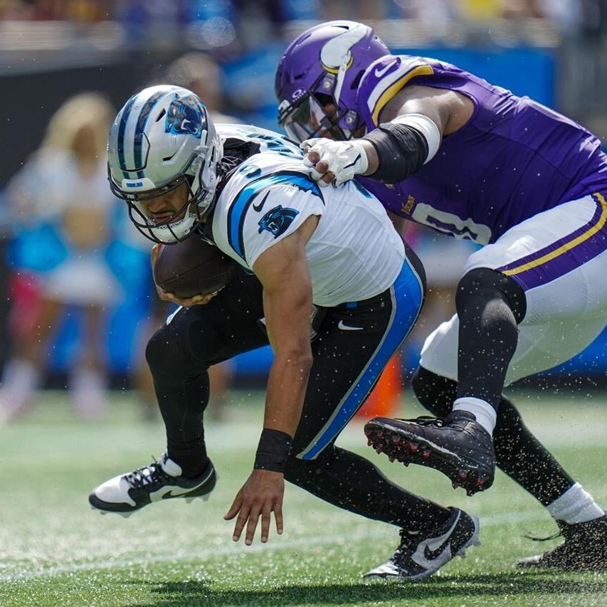 Justin Jefferson's 2 TDs, D.J. Wonnum's 51-yard fumble return lift Vikings  over Panthers 21-13, National Sports