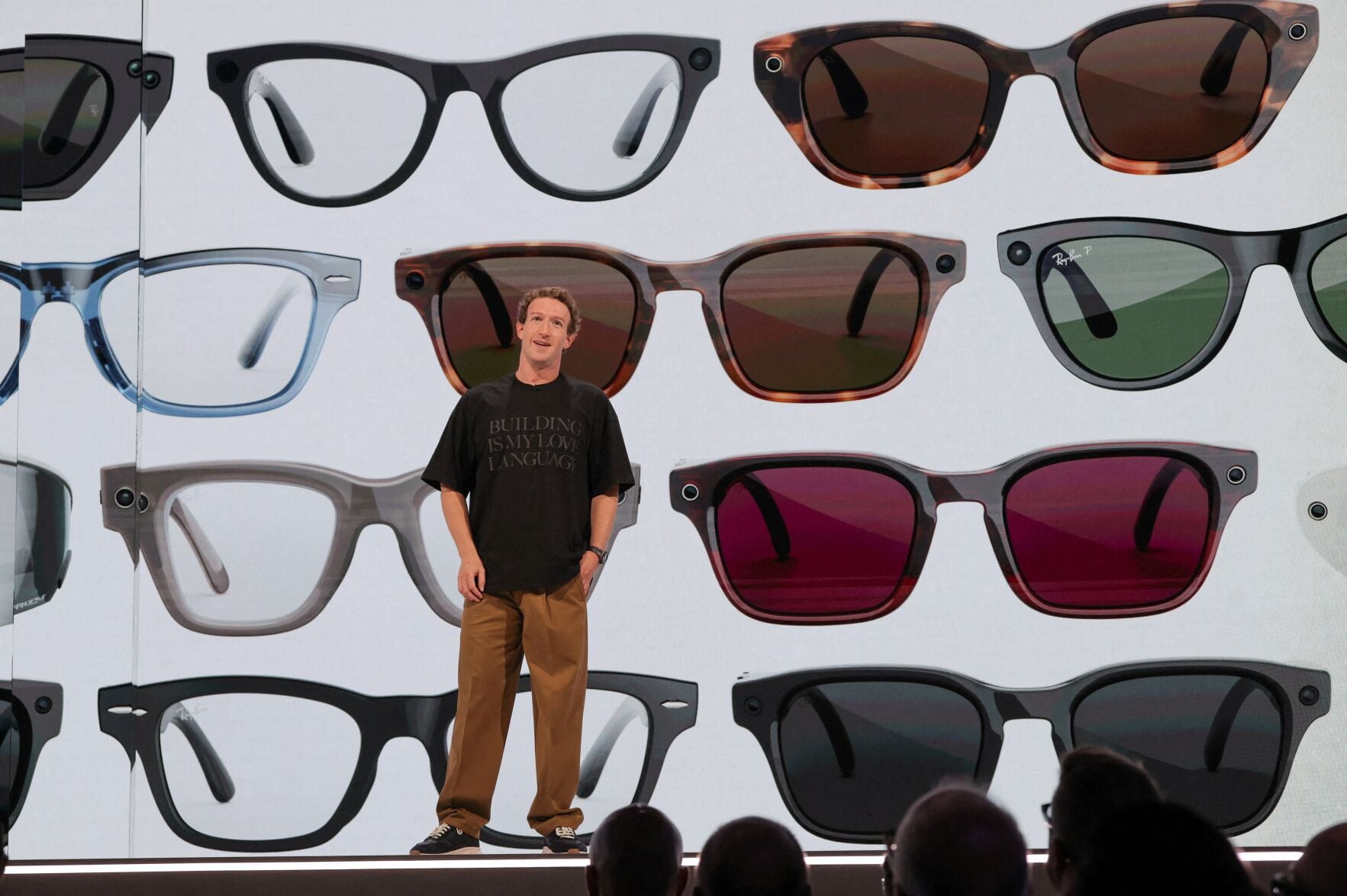 Toronto night clubs begin banning smart glasses