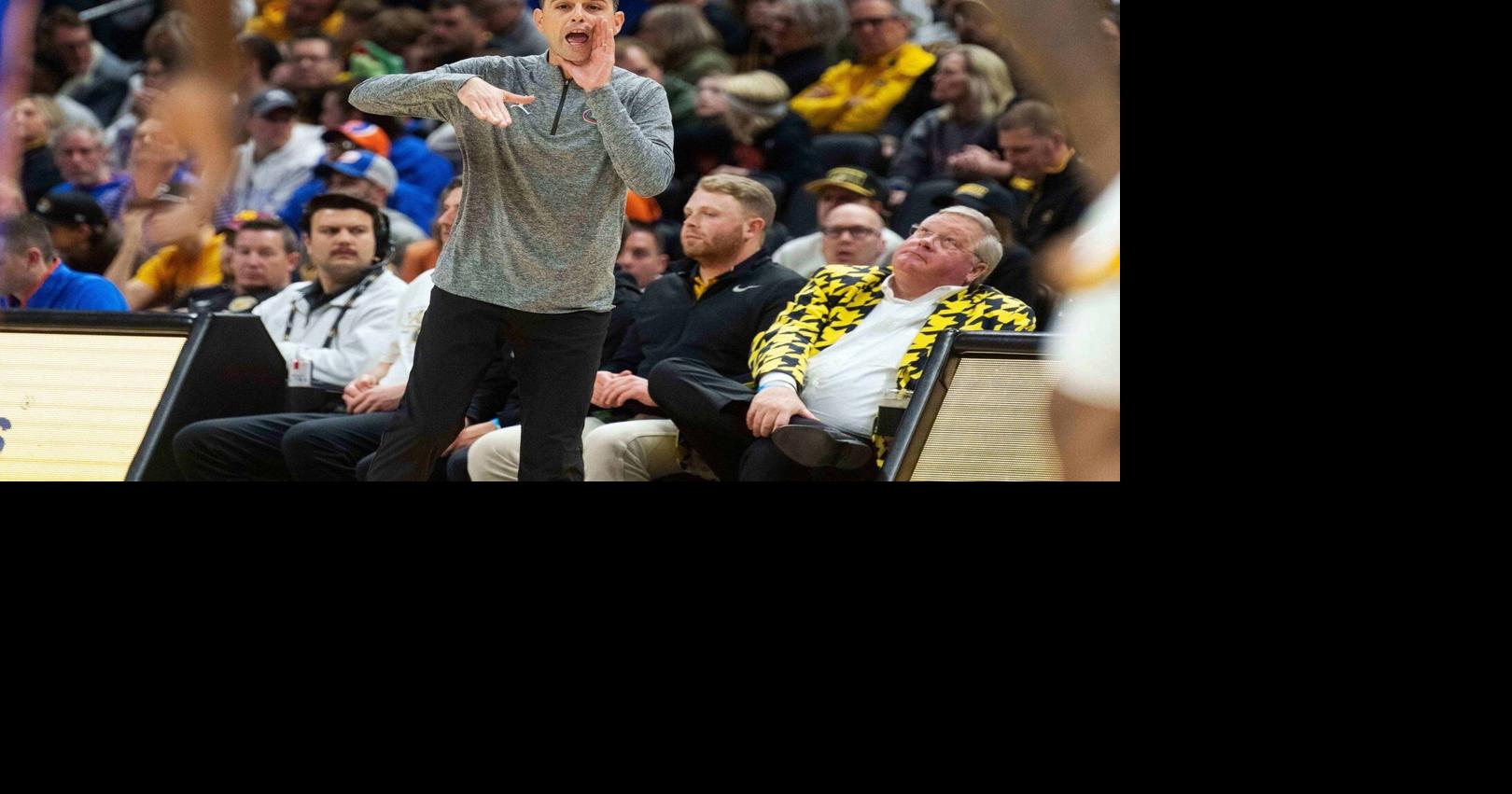 Shooting slump drags defending national champion Florida out of college basketball poll