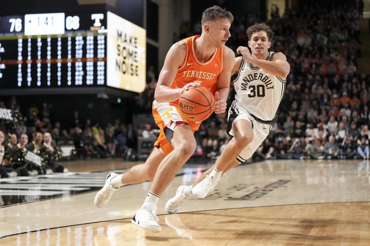 No. 1 Auburn faces No. 6 Tennessee in loaded week for SEC in AP Top 25