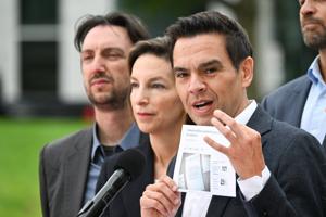 Quebec election campaign wraps third week as leaders’ debates approach