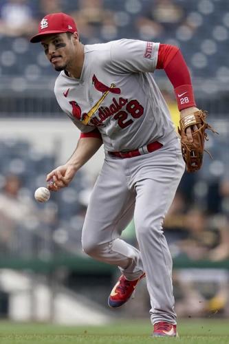 Nolan Arenado leaves Cardinals' game at Philadelphia with lower
