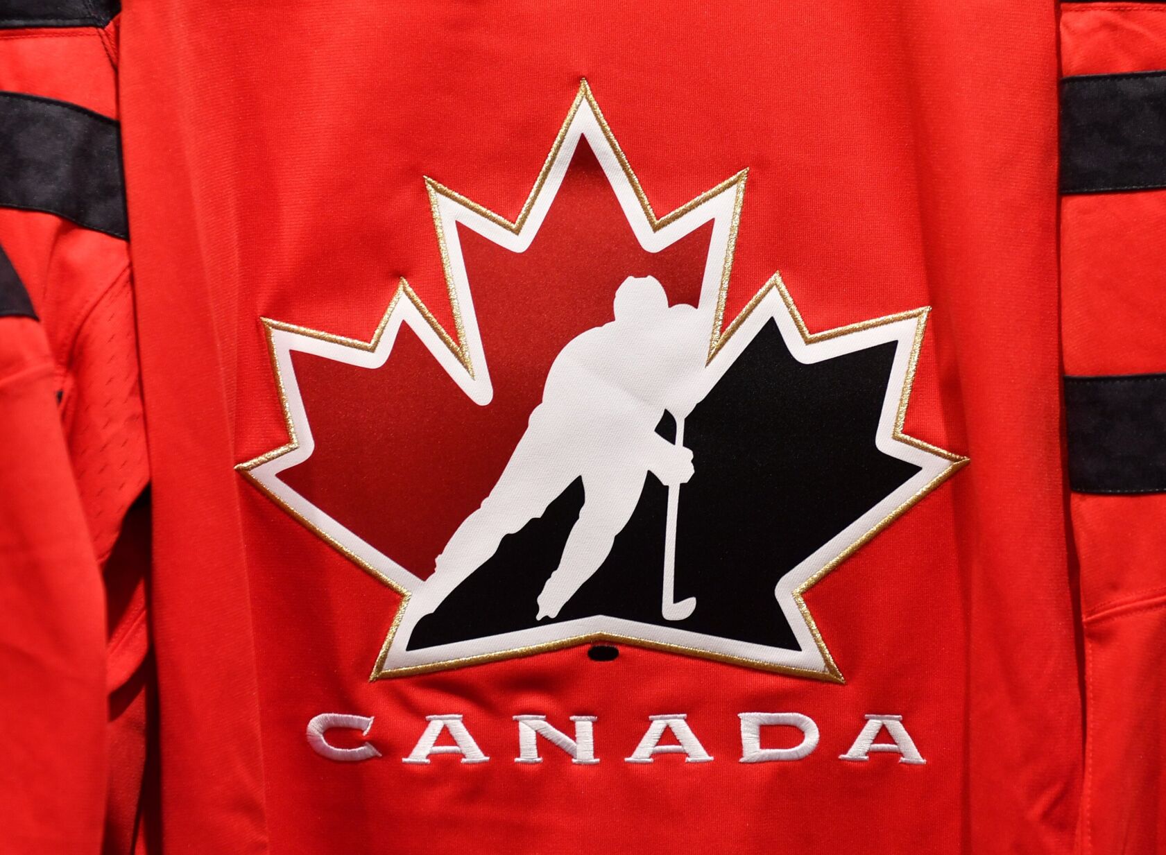 Team canada best sale hockey jersey 2018